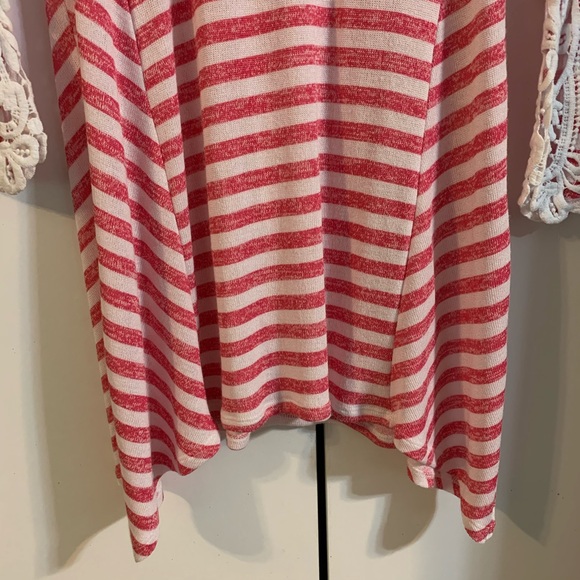 Absolutely Famous striped top with lace detail size Small - Picture 2 of 5